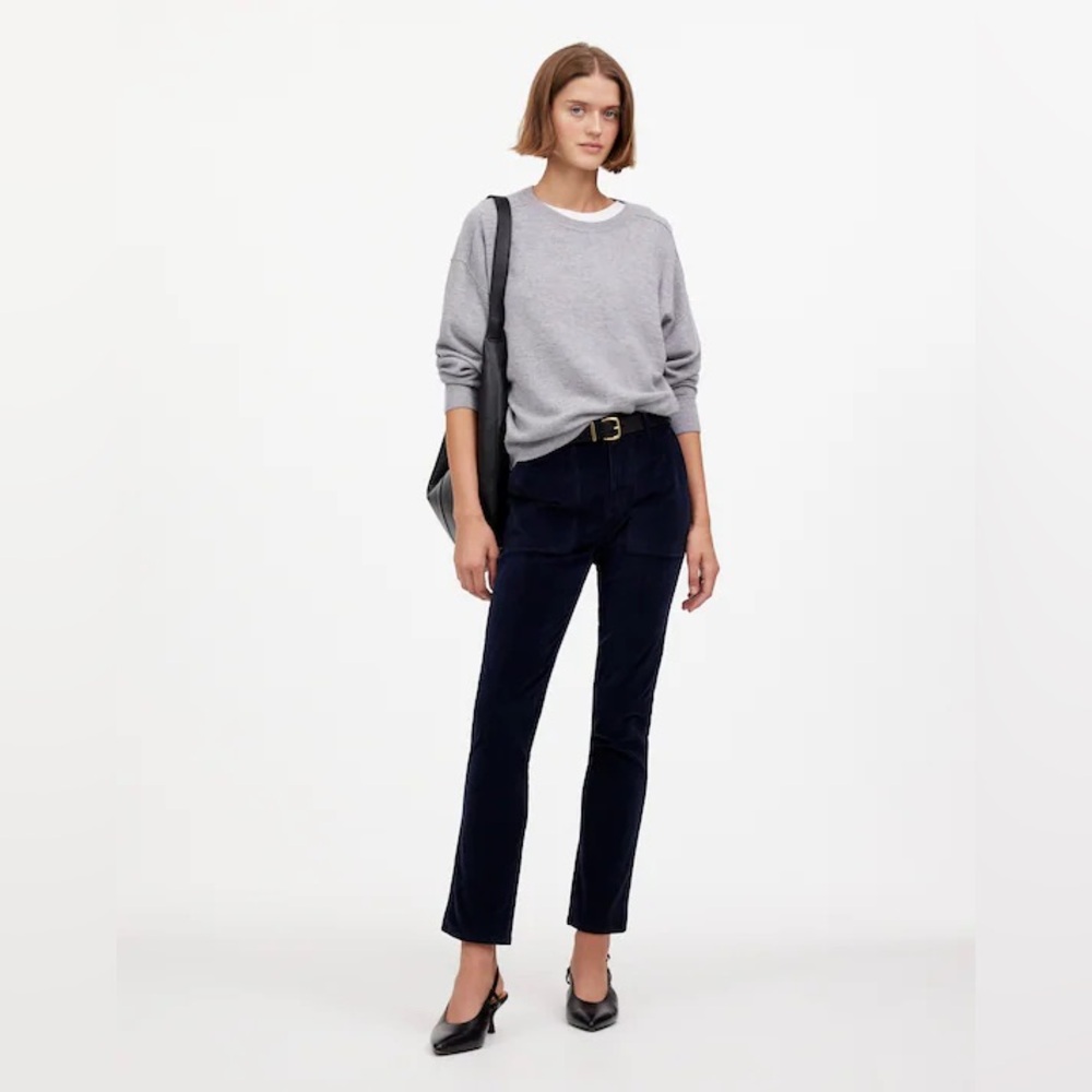 Madewell, The Slim Straight Utility Pant in Garment Dye Corduroy. Size 28 Tall